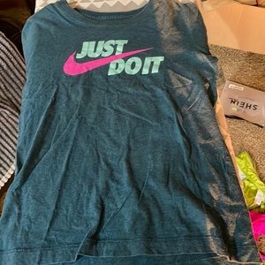 Nike adult small